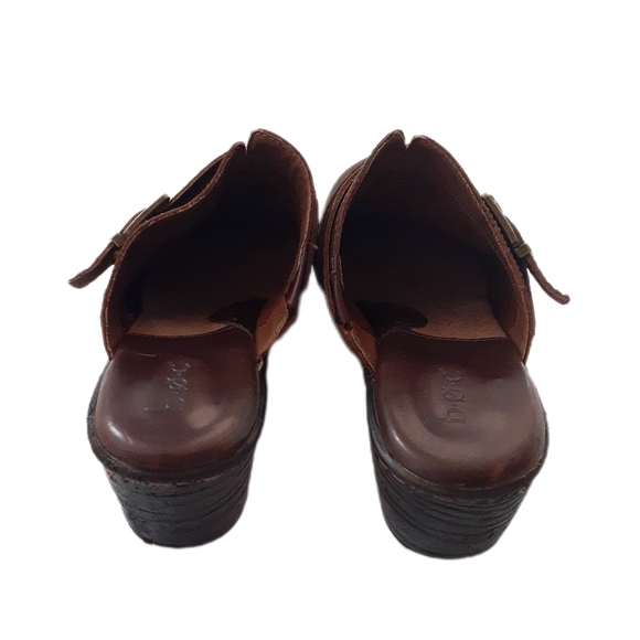 Boc Karley Tooled Leather Clog - Picture 6 of 6